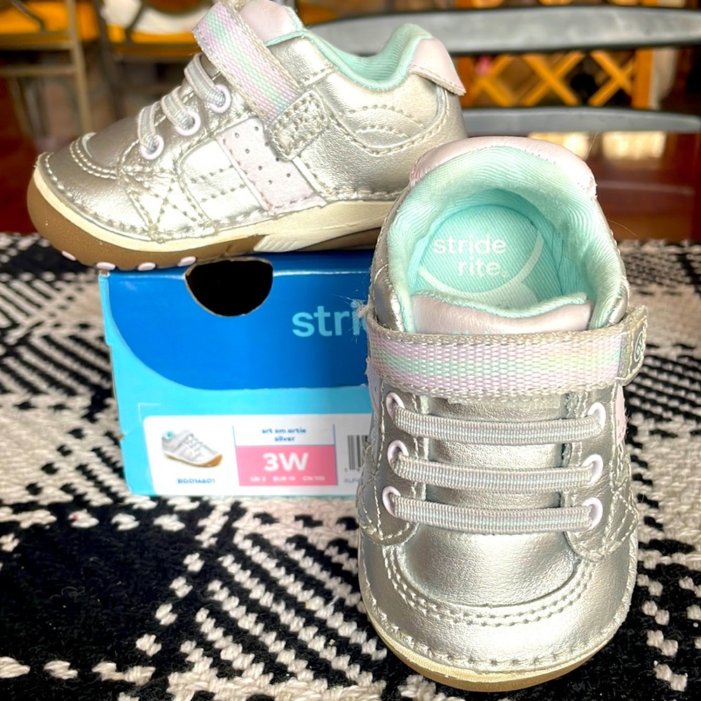 Stride rite new silver Artie size 3w